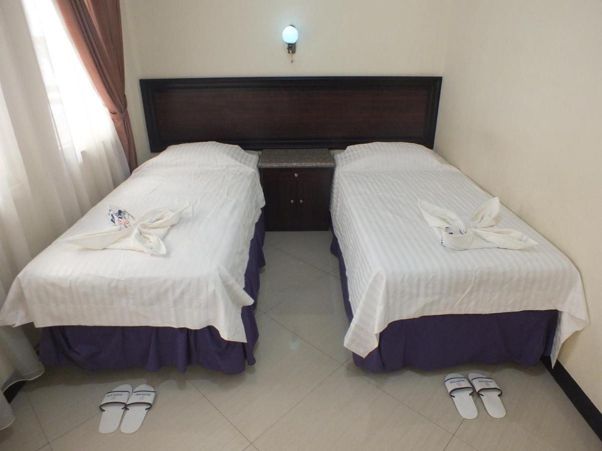 Delaga Biru Convention Hotel Богор Экстерьер фото